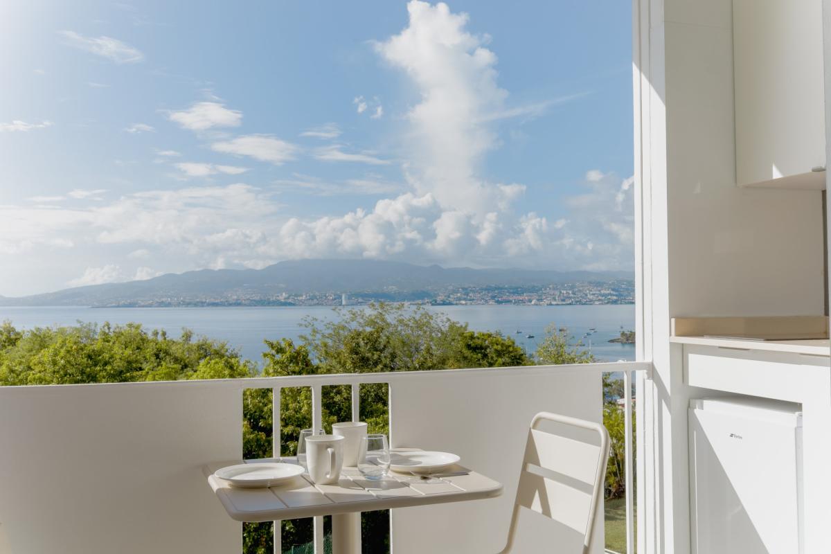 Location_Appartement Anse Mitan_Les_Trois_Ilets_Martinique Terrasse et vue mer